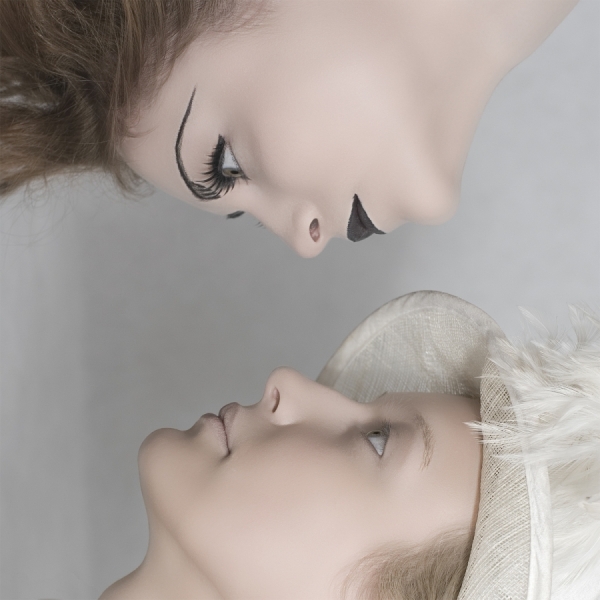 Photograph Mateusz Zachcial Porcelain Dolls on One Eyeland