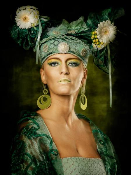 Photograph Thomas Zechmeister Queen Of Color I on One Eyeland