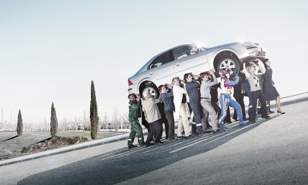 Photograph Simon Stock Takes You Further on One Eyeland