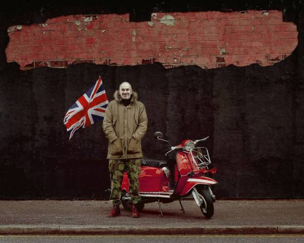 Photograph Craig Easton The Scooter Club Iv on One Eyeland