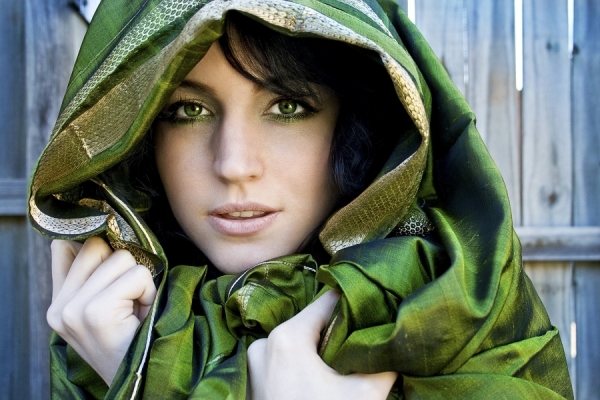 Photograph Jasna Boudard Western Eyes on One Eyeland