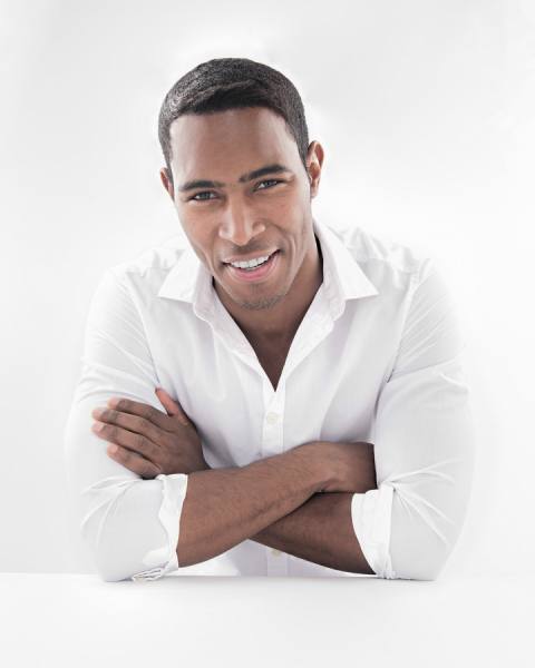 Photograph Kremer Johnson White Portrait 3 on One Eyeland