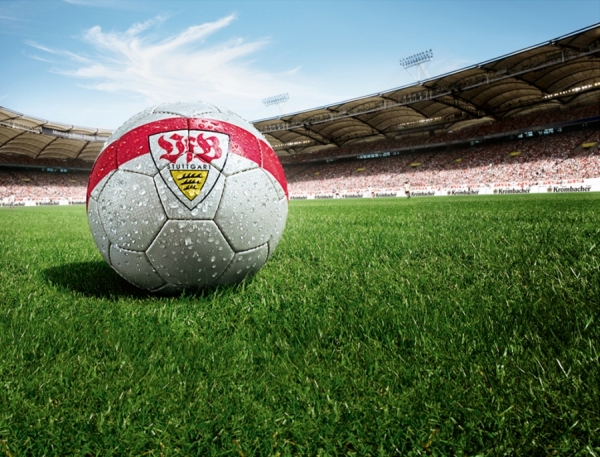 Photograph Martin Baitinger Ball on One Eyeland