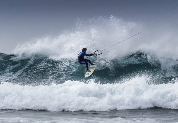 Photograph Ben Welsh Kitesurfer on One Eyeland