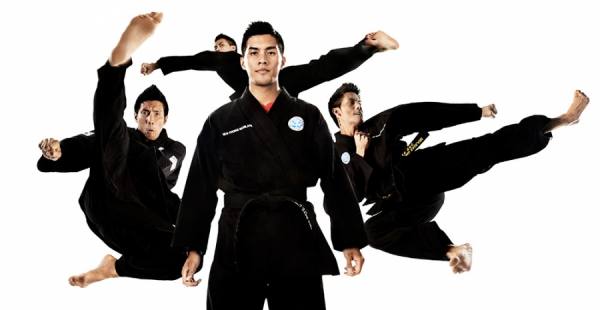 Photograph Laura Barisonzi Tae Kwon Do 1 on One Eyeland