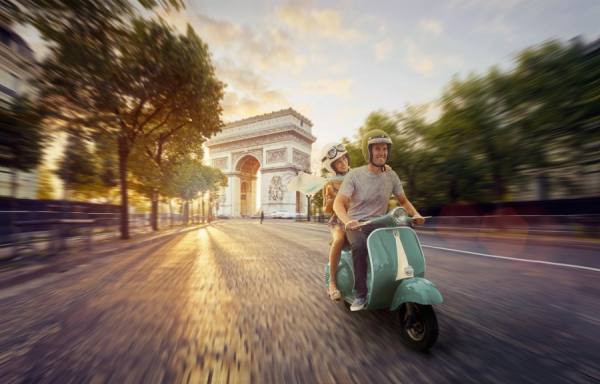 Photograph Nick Hall Arc De Triomphe Scooter on One Eyeland