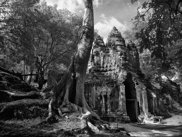 Photograph Suchet Suwanmongkol Angkor19 on One Eyeland