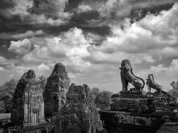 Photograph Suchet Suwanmongkol Angkor30 on One Eyeland
