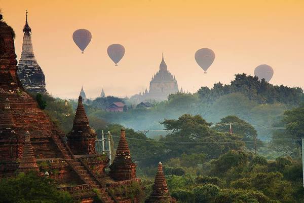 Photograph Suchet Suwanmongkol Bagan 5 on One Eyeland