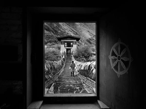 Photograph Suchet Suwanmongkol Bhutan14 on One Eyeland
