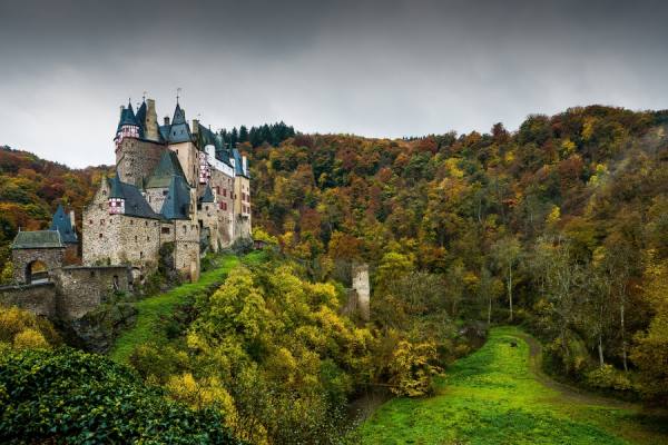 Photograph Steve Swope Burg Eltz Castle on One Eyeland