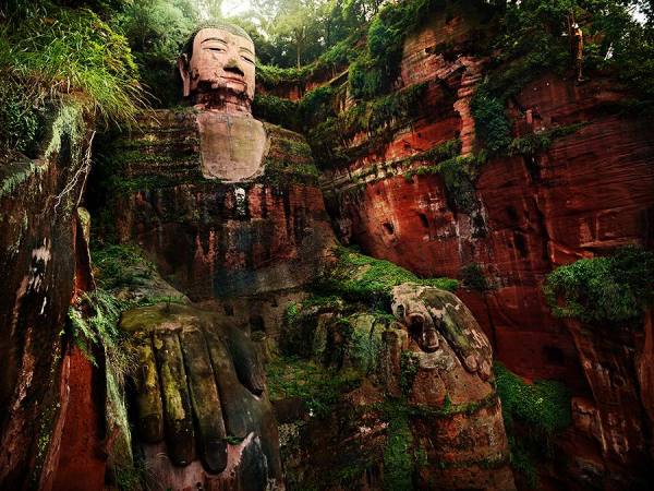 Photograph Suchet Suwanmongkol China 7 on One Eyeland