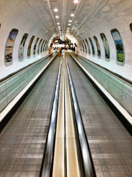 Photograph Mauro Risch Gate 27 on One Eyeland