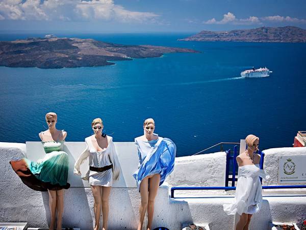 Photograph Suchet Suwanmongkol Greece Island on One Eyeland