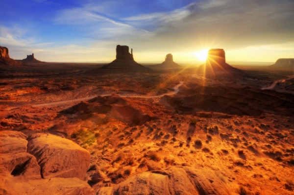 Photograph Lorne Resnick Monument Valley on One Eyeland