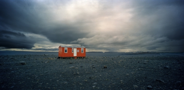 Photograph Anno Pieterse Orange Shelter on One Eyeland