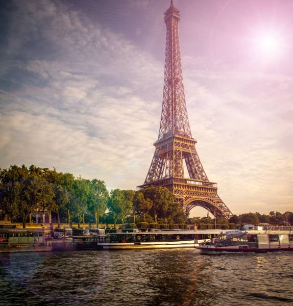 Photograph Teri Campbell Paris on One Eyeland