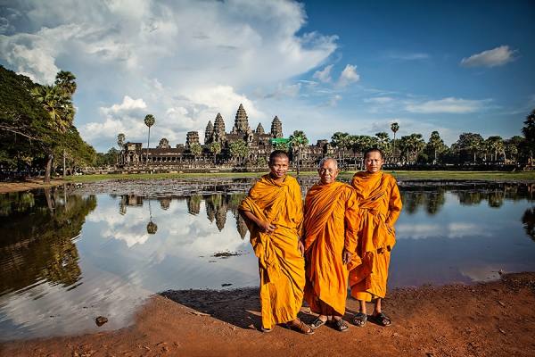 Photograph Pavol Delej Postcard From Cambodia on One Eyeland