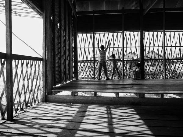Photograph Suchet Suwanmongkol Tonle Sap4 on One Eyeland