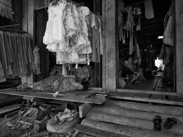 Photograph Suchet Suwanmongkol Tonle Sap6 on One Eyeland