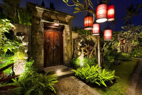 Photograph Mauro Risch Villa Heaven on One Eyeland