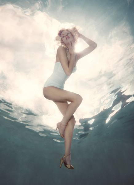Photograph Rebecca Handler Dead In The Water With Marilyn on One Eyeland