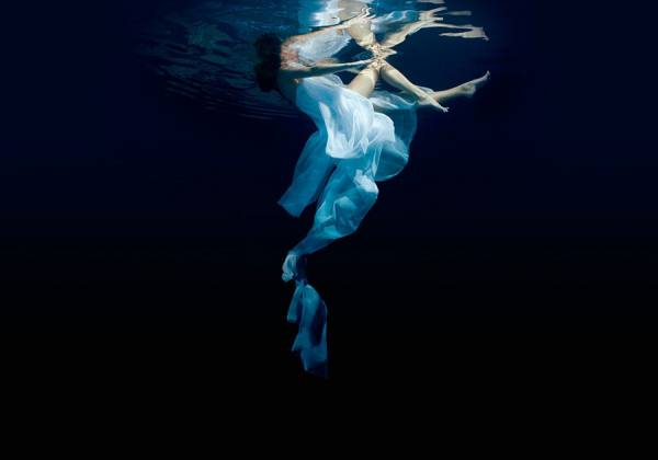Photograph Patrick Curtet Girl Underwater Blue 3 on One Eyeland