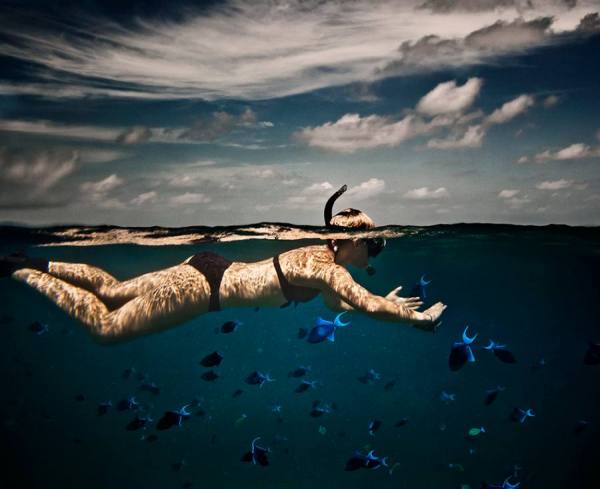Photograph Robert Wilson Sarah With Blue Fish on One Eyeland