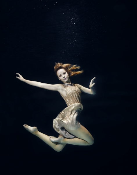 Photograph Henrik Sorensen Photography Underwater Ballet on One Eyeland