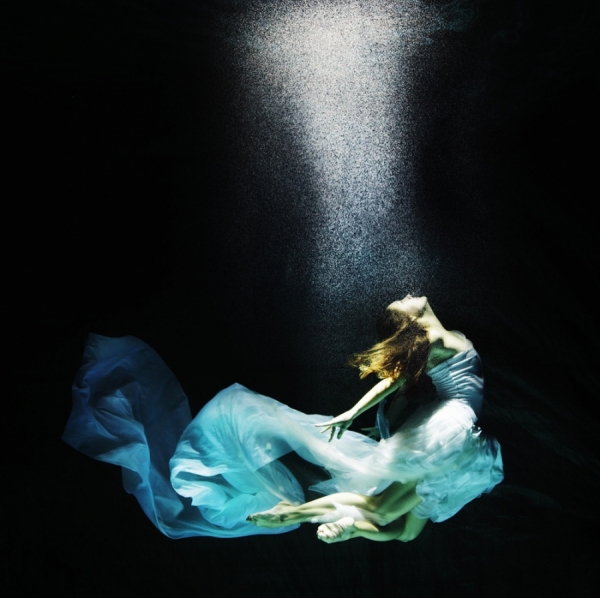 Photograph Henrik Sorensen Photography Underwater Ballet on One Eyeland