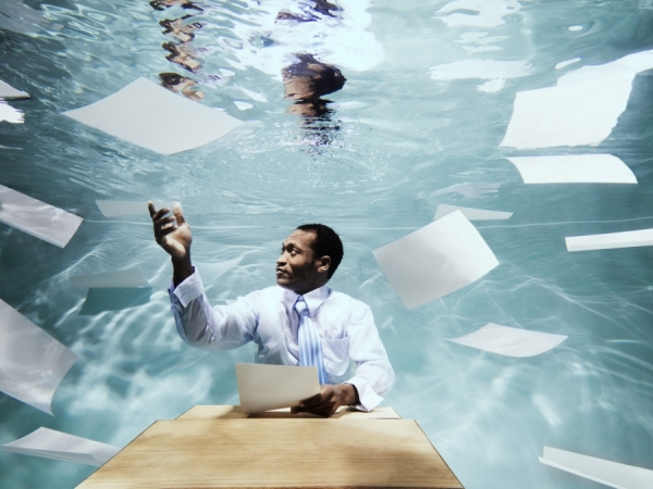 Photograph Henrik Sorensen Photography Underwater Business on One Eyeland