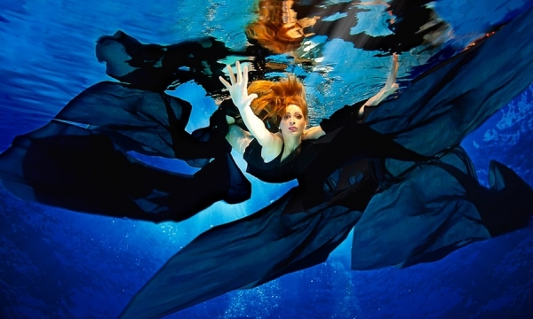 Photograph Rafal Makiela Underwater Love on One Eyeland