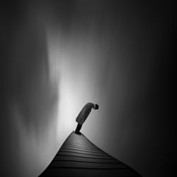 vertigo-Philip Mckay-bronze-black_and_white-1173