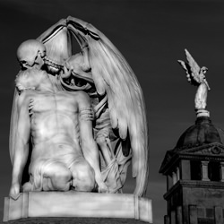 Wenn ein Engel ihm den Rücken kehrt-Dancho Atanasov-finalist-black_and_white-1319