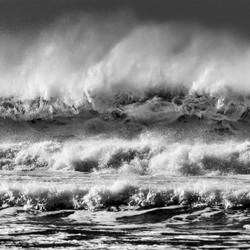 Waves-Cayucos beach-Lee Peterson-finalist-black_and_white-1392