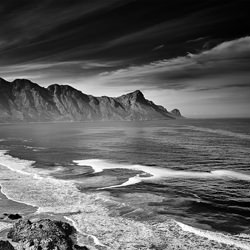Cape Town waves_2-David Preutz-bronze-black_and_white-1137