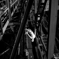 viven - 02-Niko Neuwirth-finalist-black_and_white-1466