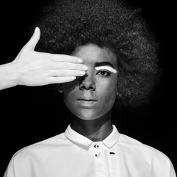 in contrast-Marzena Kolarz-silver-black_and_white-1570