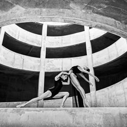 Ballerina_02-Szymon Brodziak-silver-black_and_white-2797
