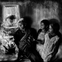 TEA FOR ME-Ravindra Ranasinghe-silver-black_and_white-2784