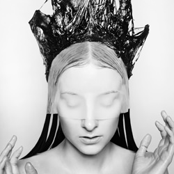 Queen-Sam Seddon-finalist-black_and_white-2773