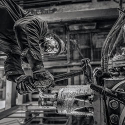 Industry-Edward Decroce-bronze-black_and_white-9234