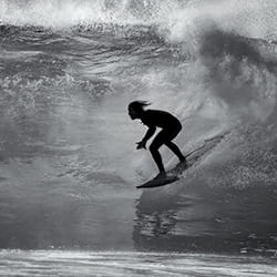 Silhouette Surfer-Steve Turner-bronzo-nero_e_bianco-12276