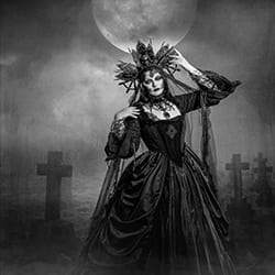 The Mourning Bride-Laura Dark-silver-black_and_white-12542