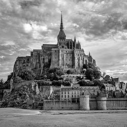 Mont Saint Michel /France-Luc De Cock-finalist-black_and_white-15712