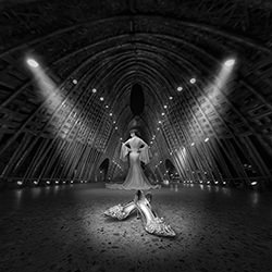 6-Joe Lai-bronze-black_and_white-15454
