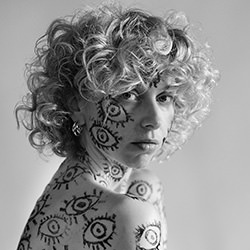 All eyes on me 2-Przemyslaw Gawlowski-finalist-black_and_white-15738