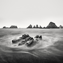 Playa de Gueirúa, Spain-Rolandas Urbonavičius-bronze-black_and_white-15617