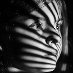 Stripes-Marcel Brenneke-bronze-black_and_white-18247