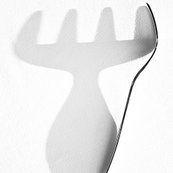Shadow-Adolfo Enriquez-finalist-black_and_white-18337